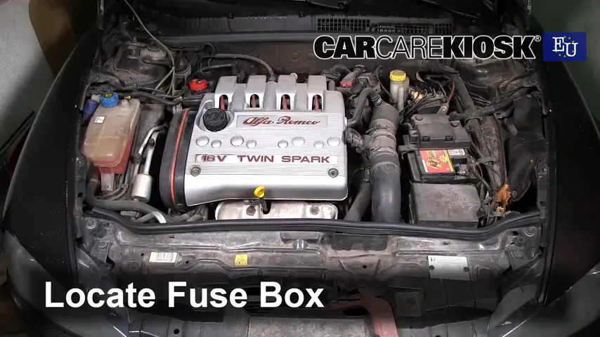 2007 Alfa Romeo 147 T.Spark 1.4L 4 Cyl. Fuse (Engine) Replace